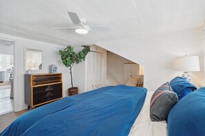 2 bedrooms, desk, iron/ironing board, travel cot