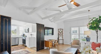 King Bedrooms, Two Blocks to Gulf, Shopping, and Dining in Old Naples