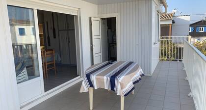 Chalet confortable Ă 400 m de la plage avec 3 chambres et terrasse â 6 couchages