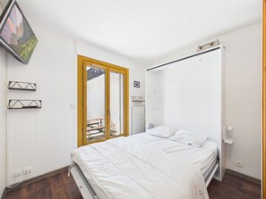 1 bedroom, WiFi (free)