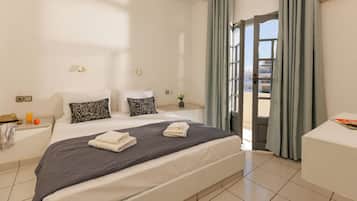 Iron/ironing board, free WiFi