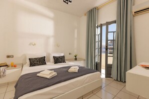 2 bedrooms, iron/ironing board, free WiFi