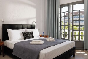 Bàn ủi/dụng cụ ủi quần áo, truy cập Internet không dây miễn phí 