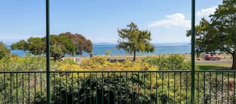 Fantastic Lake Front at 32