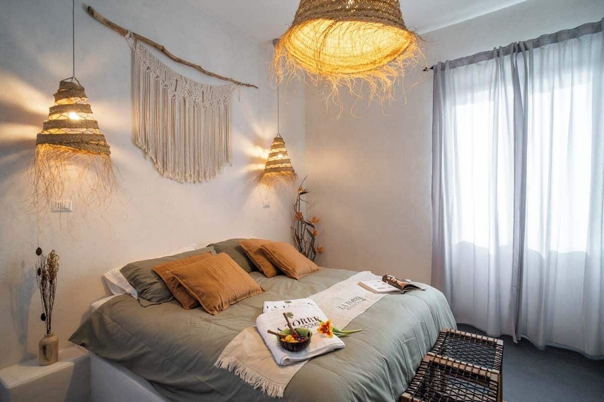 1 Schlafzimmer, individuell dekoriert, schallisolierte Zimmer