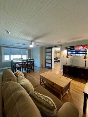TV connectée, cheminée
