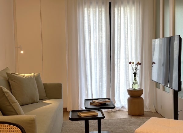 Living area - Aionion Residences by K&K - Ismene Residence (Athina)