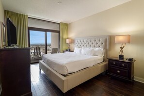 1 bedroom, Internet, bed sheets - Luxurious Oceanfront 2 Bdrm Condo with Amenities (North Myrtle Beach)