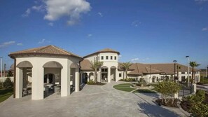 Exterior - 8940 Amazing House W/Pool near Disney world (Davenport)