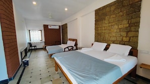 Habitación Deluxe doble | Caja fuerte y wifi gratis