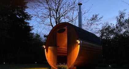 Privé Wellness Verblijf met Grote Tuin in de Natuur - Natuurhuisje Lotus