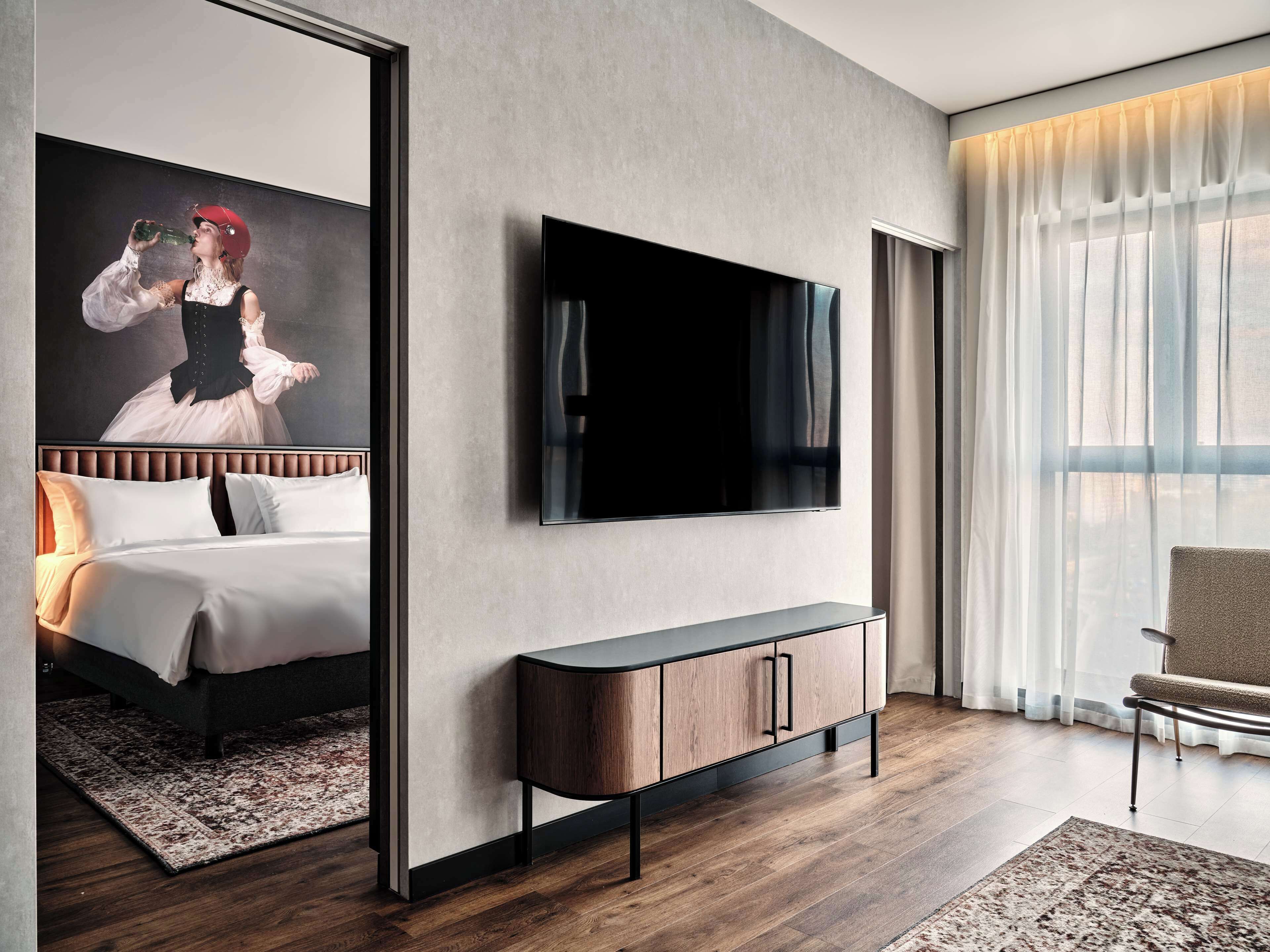 Suite Présidentielle | Coffres-forts dans les chambres, bureau