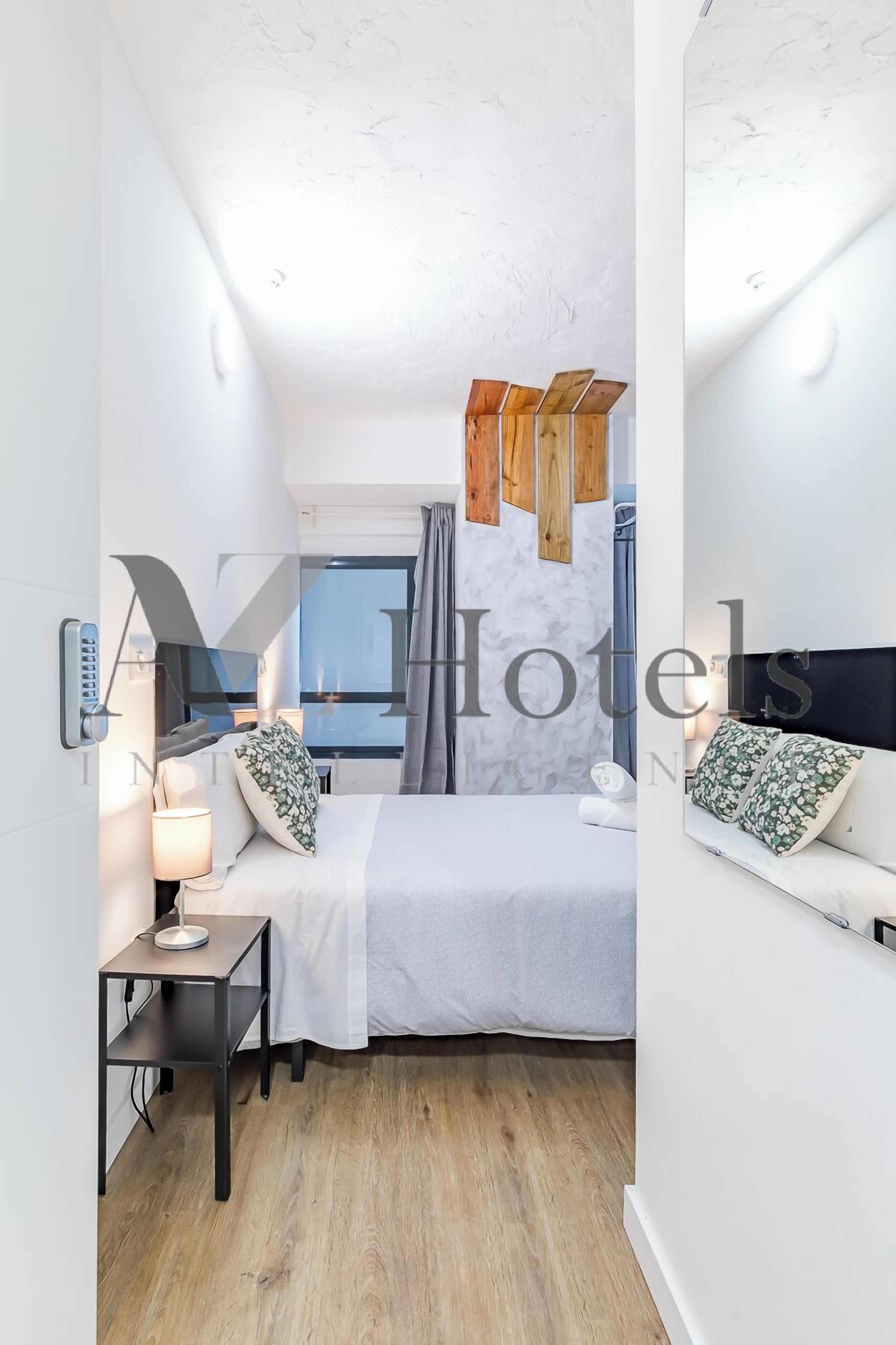 Photo - AYZ Princesa-Auto check-in property