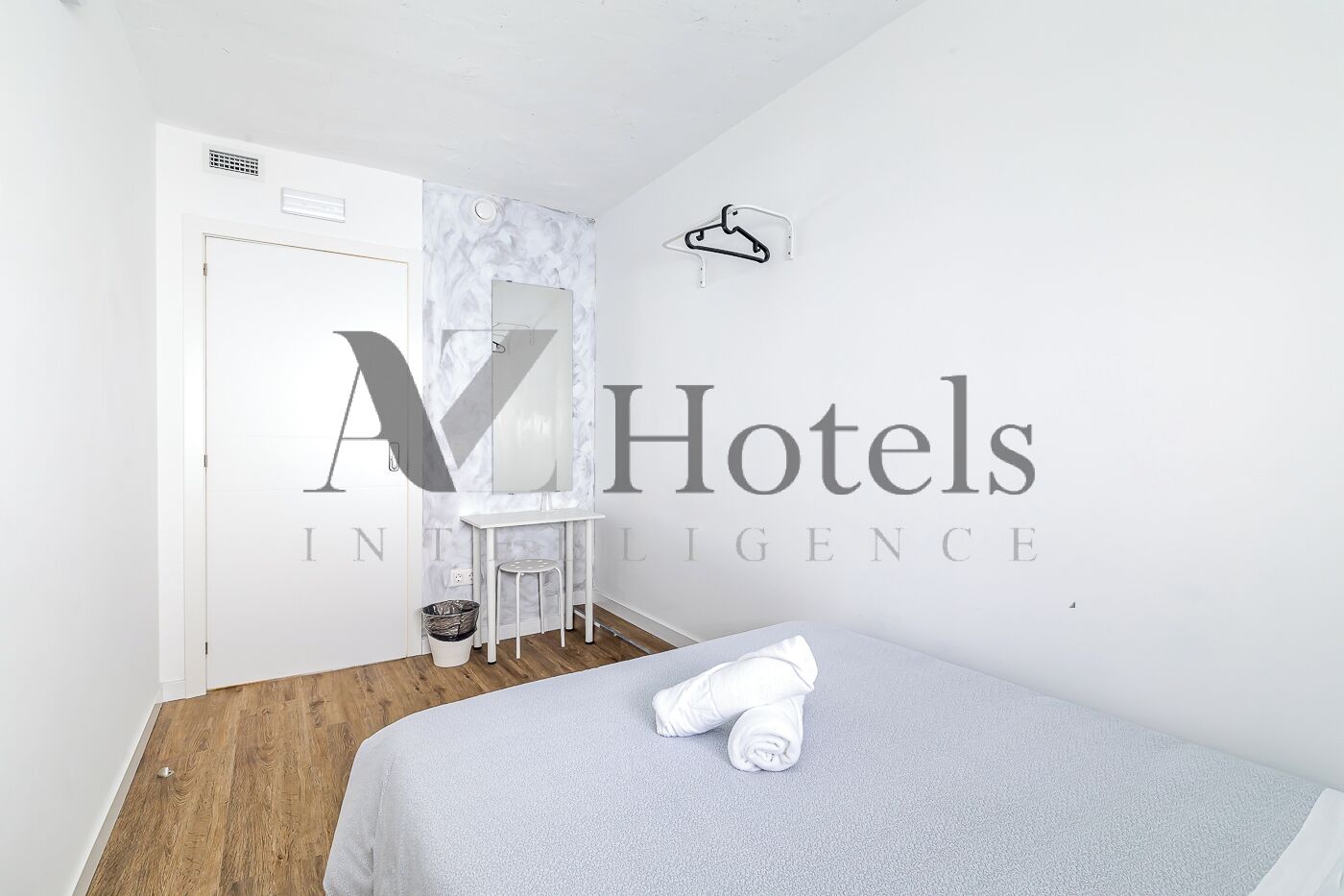 Photo - AYZ Princesa-Auto check-in property