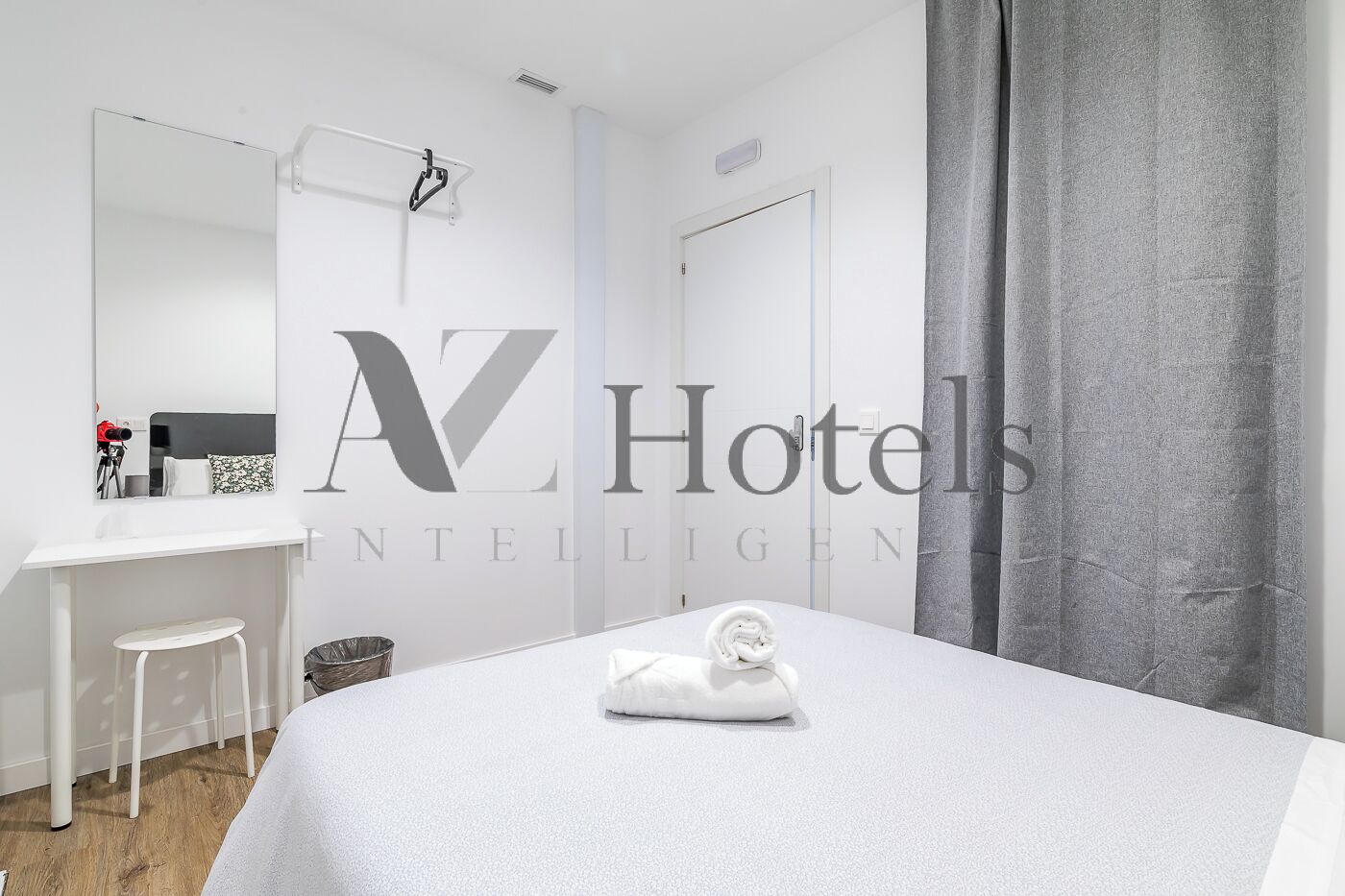 Photo - AYZ Princesa-Auto check-in property