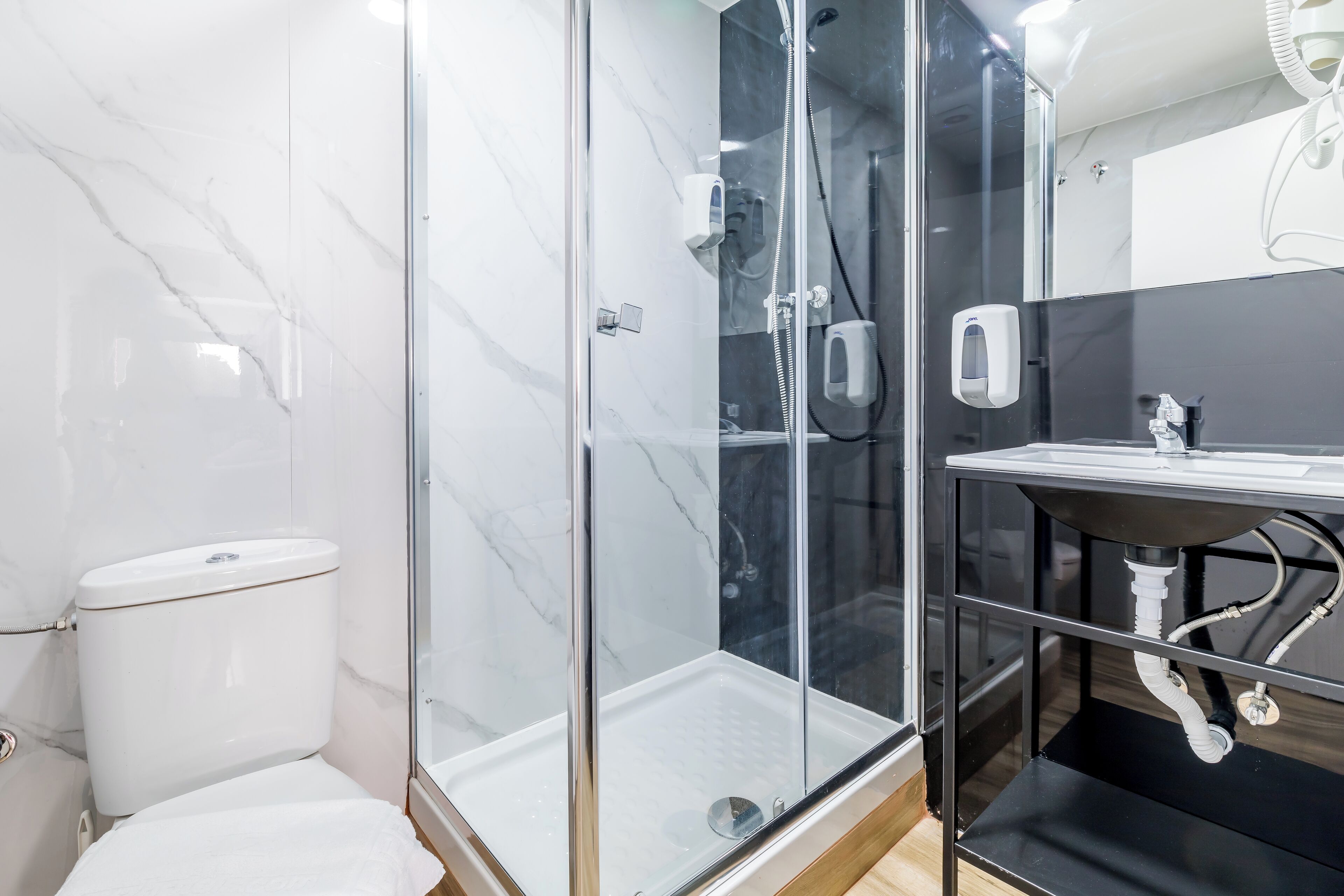 Photo - AYZ Princesa-Auto check-in property