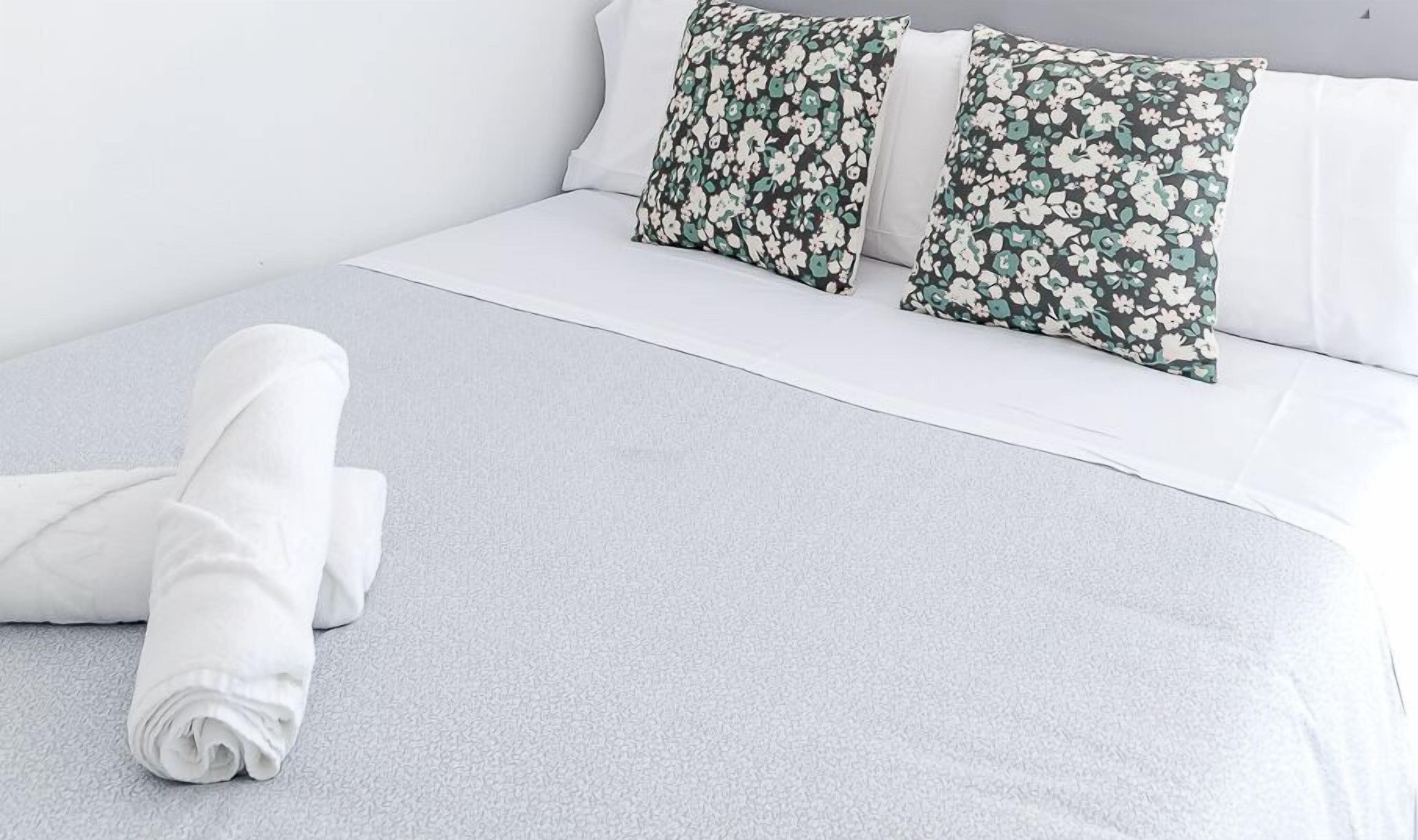 Photo - AYZ Princesa-Auto check-in property