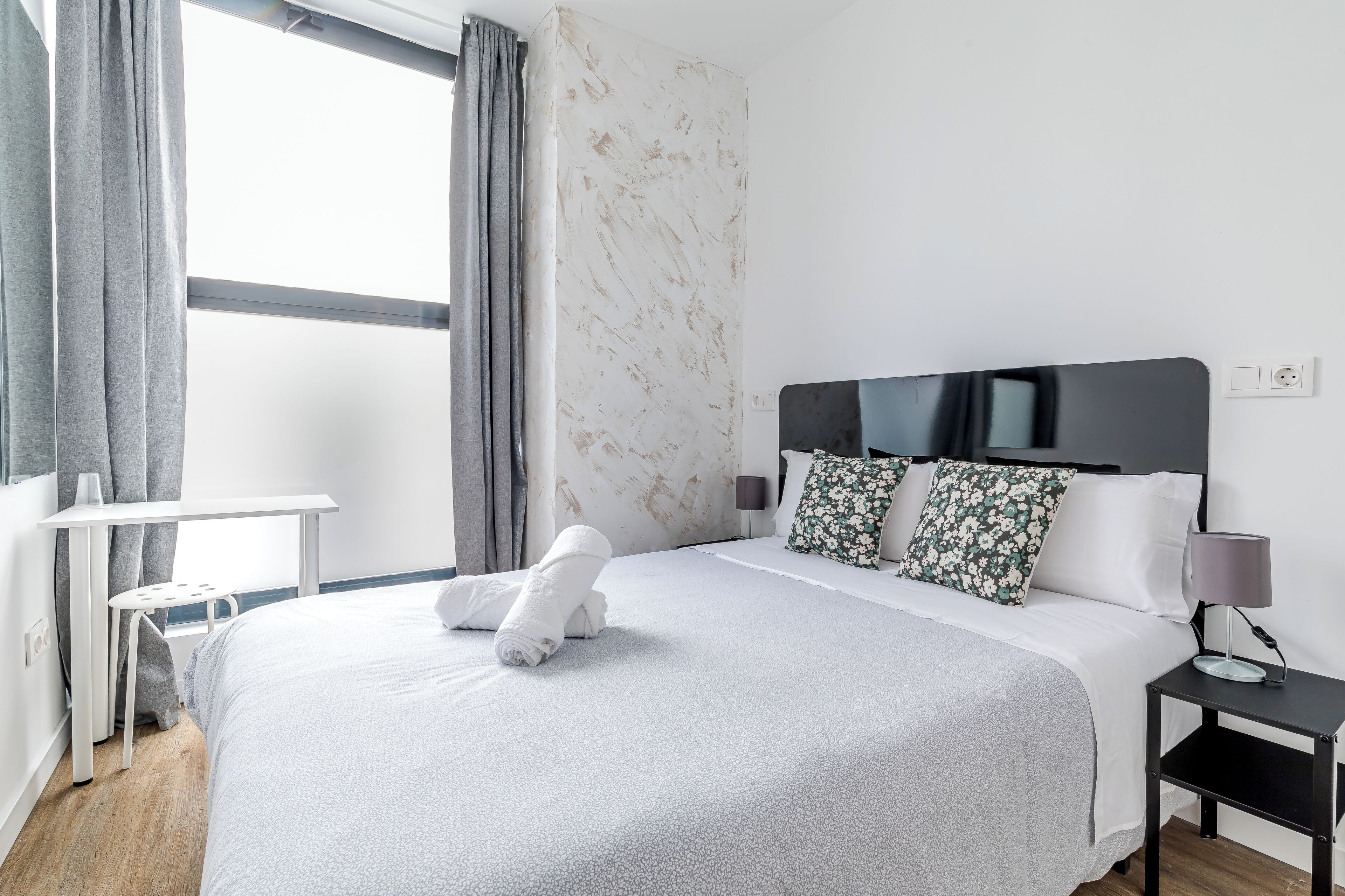 Photo - AYZ Princesa-Auto check-in property