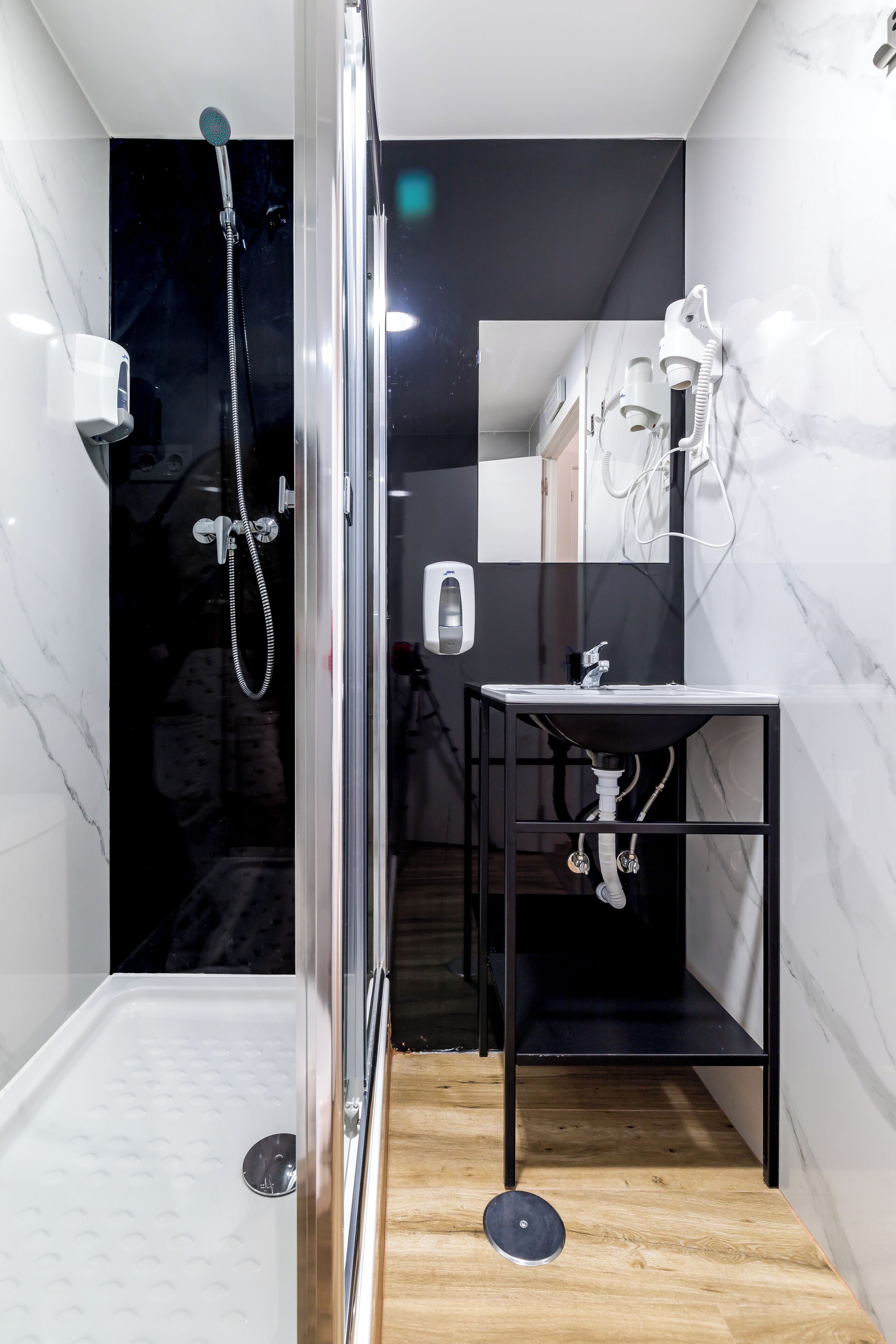 Photo - AYZ Princesa-Auto check-in property