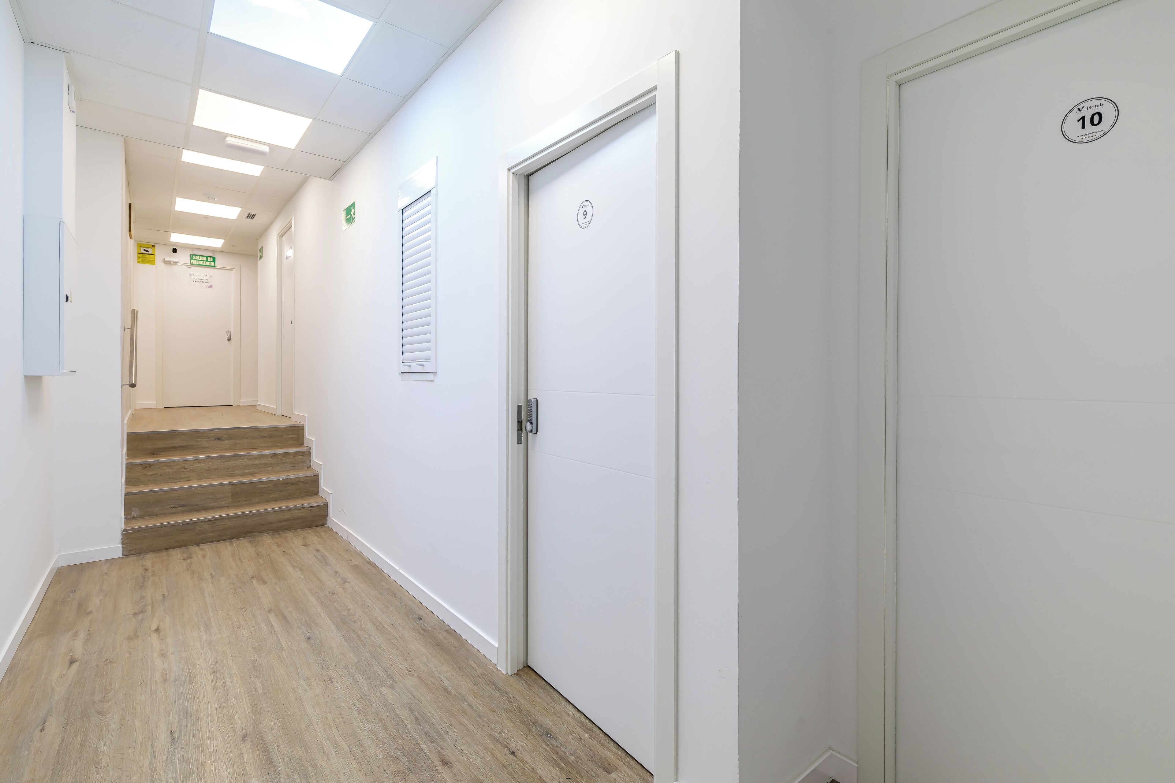 Photo - AYZ Princesa-Auto check-in property