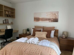 4 bedrooms, desk, iron/ironing board, WiFi