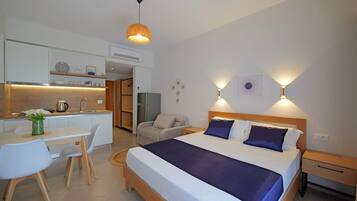 Quarto casal, vista para o mar | Roupas de cama antialérgicas, quartos à prova de som, Wi-Fi de cortesia