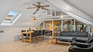 Dining - 4 bedroom cozy home in Ans By (Ans By)