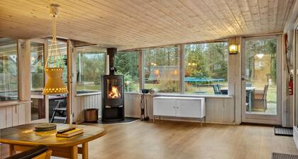 4 bedroom cozy home in Ans By