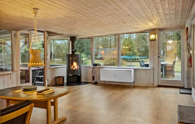 4 bedroom cozy home in Ans By