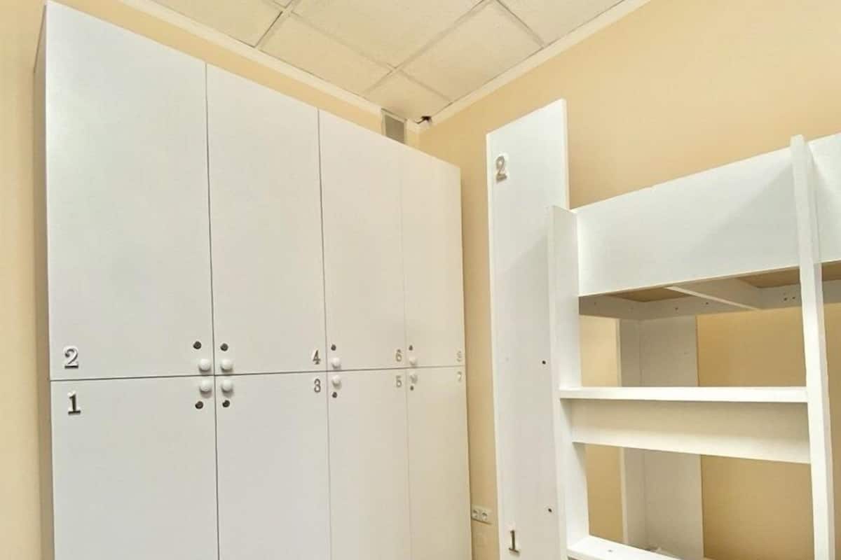Economy Shared Dormitory, Women only