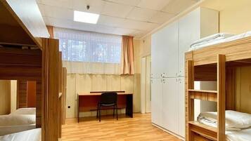 Economy Shared Dormitory, Men only