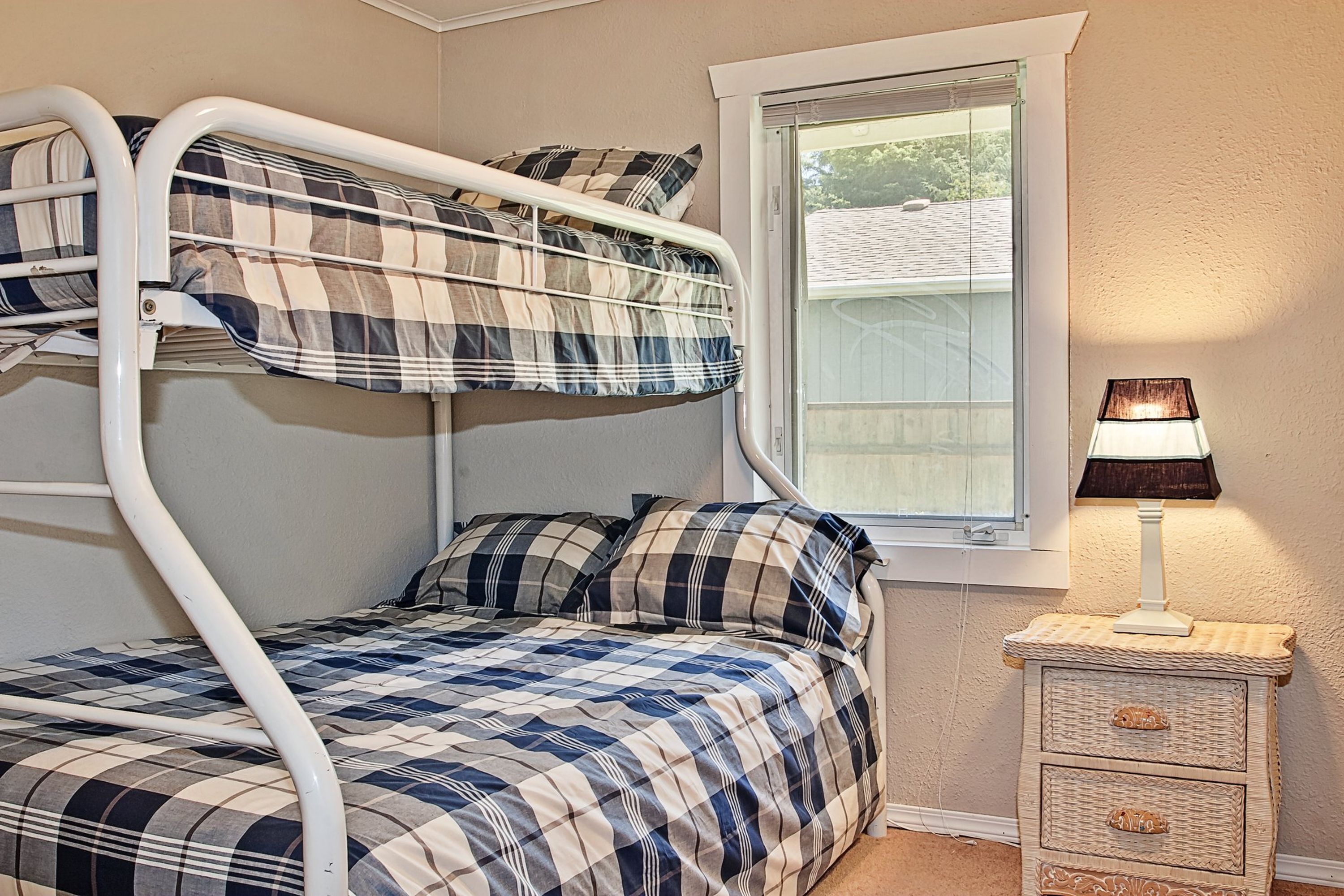 2 bedrooms