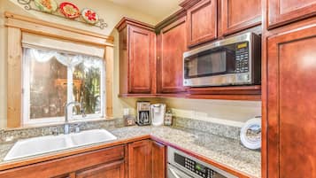 House | 2 bilik tidur