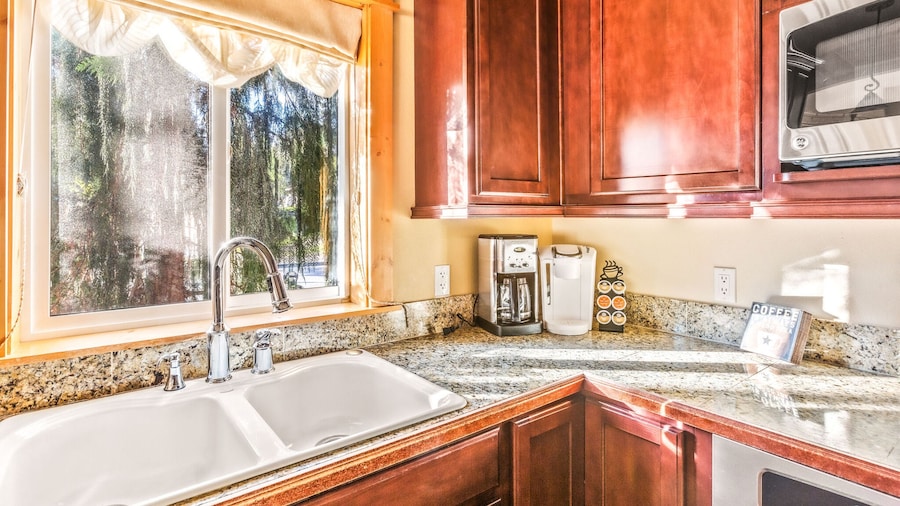 Harlin Haus at Cascade Crest Condos