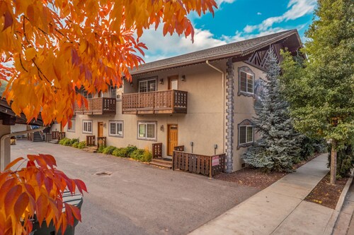 Harlin Haus at Cascade Crest Condos