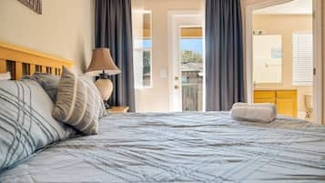 3 quartos, ferros/tábuas de passar roupa, Wi-Fi, roupa de cama