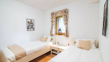 4 Schlafzimmer, Zimmersafe, Reisekinderbett, kostenloses WLAN