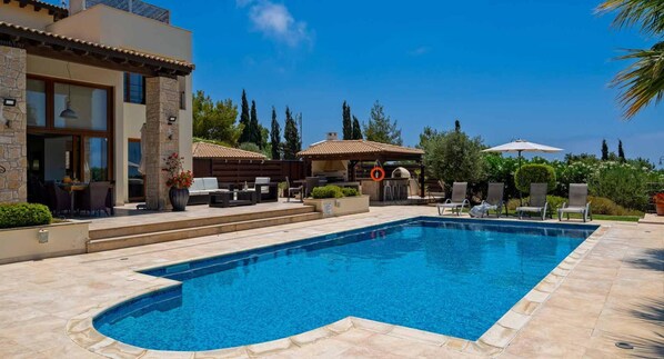 Villa | 4 bedrooms - Villa 148 - Lofou in Kouklia (Kouklia)