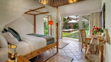 Coffres-forts dans les chambres, ameublement personnalisé, bureau