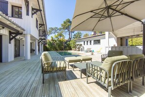 Terrace/patio - Villa Du Phare avec piscine chauffée pour 14 personnes (Lège-Cap-Ferret)