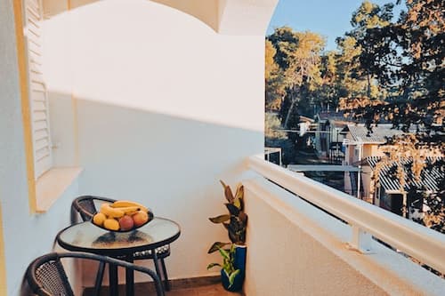 Apartment (One Bedroom Apartment with Bacony and) | Balcony