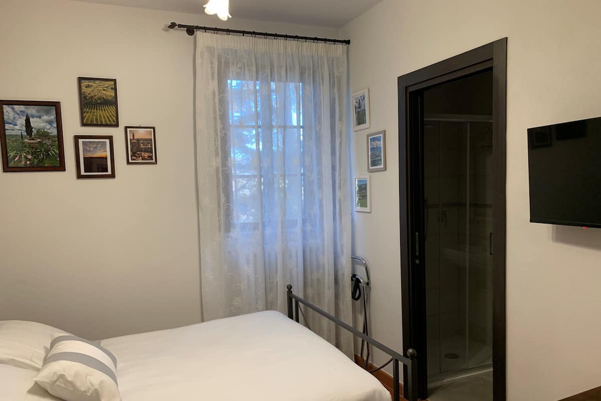 Ropa de cama de alta calidad, cubrecamas y colchones con efecto memoria