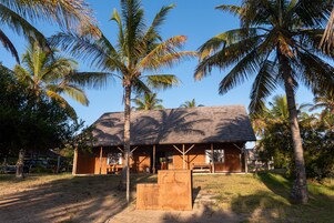 Family Villa, Garden View | Terrace/patio