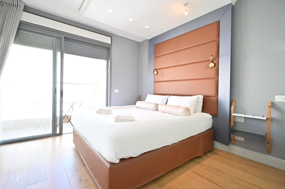 3 chambres, fer et planche à repasser, Wi-Fi, draps fournis