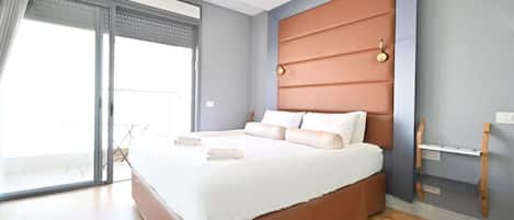 3 chambres, fer et planche à repasser, Wi-Fi, draps fournis