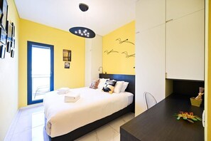 3 bedrooms, desk, iron/ironing board, WiFi - Fresh&Spacious 3BR in Geula street by HolyGuest (Tel Aviv)
