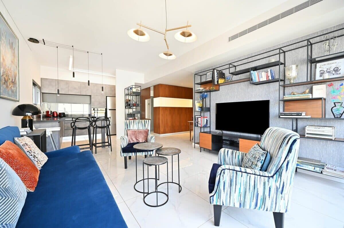 TV, offices