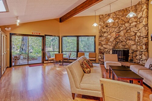 Beach Reach Townhome at Kala Point