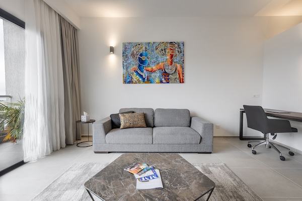 Superior Apartment | Ruang tamu | TV Pintar, Netflix, perkhidmatan penstriman