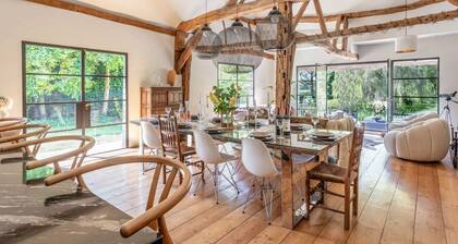 The Lakeside Viewing Gallery